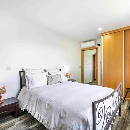 Charming House In With Shared Pool
